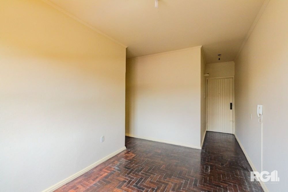 Apartamento à venda com 3 quartos, 74m², Rua Oscar Schneider no bairro Medianeira em Porto Alegre