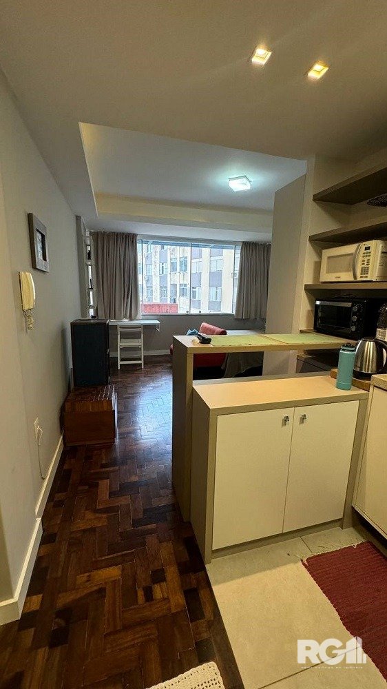 Apartamento JK à venda com 1 quarto, 22m², Avenida Joao Pessoa no bairro Farroupilha em Porto Alegre