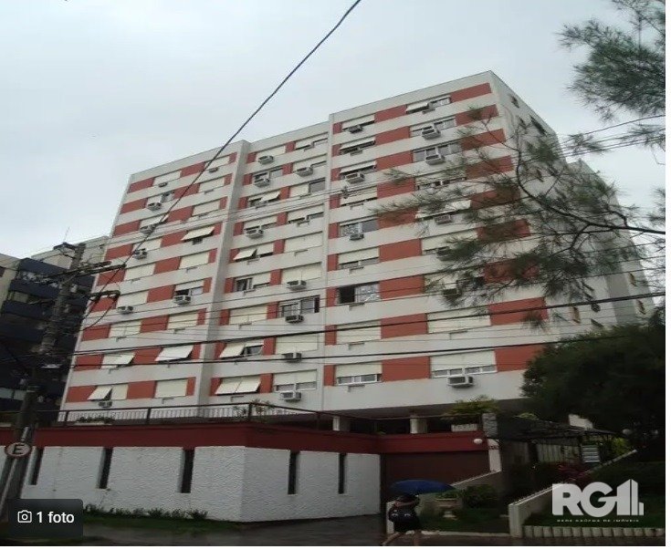 Apartamento com 102m², 3 dormitórios, 1 suíte, 1 vaga no bairro Rio Branco em Porto Alegre para Comprar